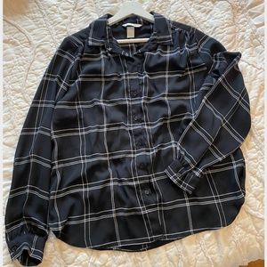H&M Black Long-Sleeve Button Dressy Blouse